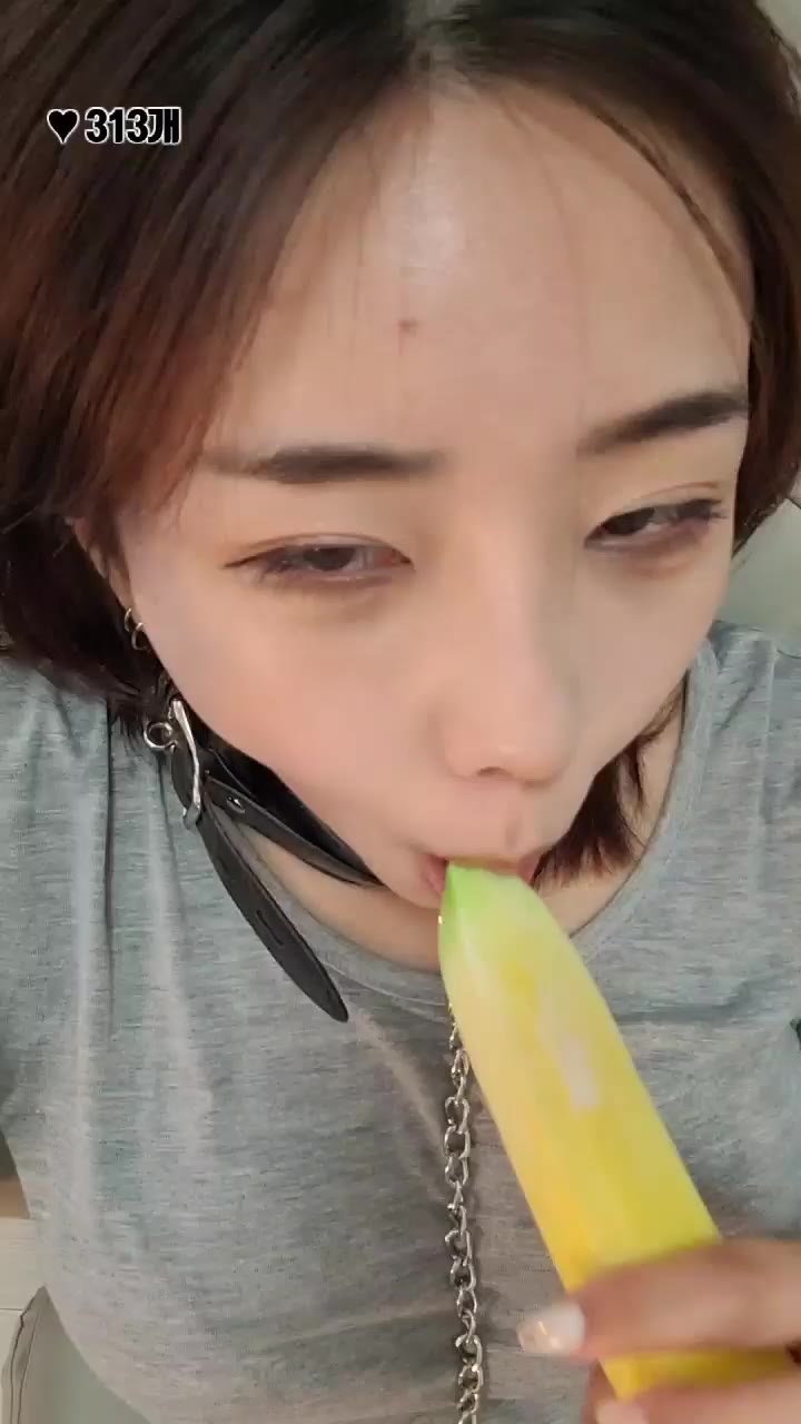 Watch bblove17 2023 05 09 12 43 41