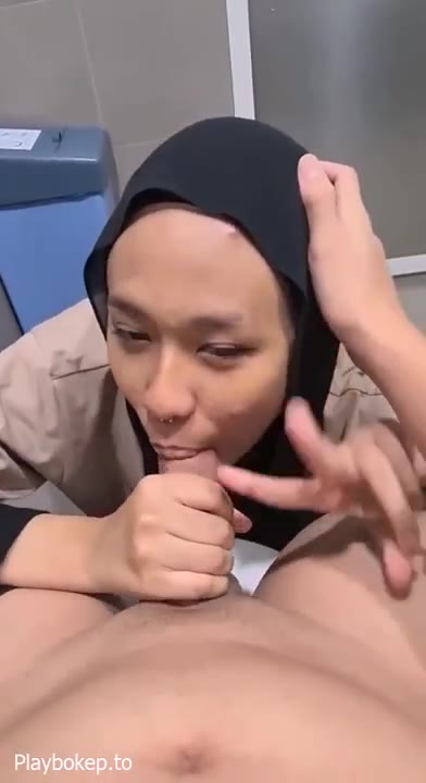 Watch cewe jilbab yang jago nyepong