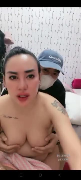 Watch TANTE KINA & Brondong