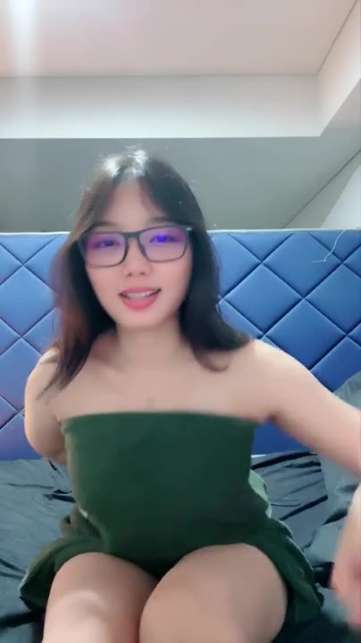 Watch Bokep Abg Miss Yeuwuy Gadis Mungil Pamerin Gunung Kembar // 3613