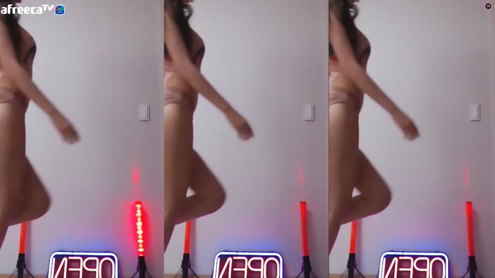 Watch Korean BJ Ahrum twerks to Jay Park song
