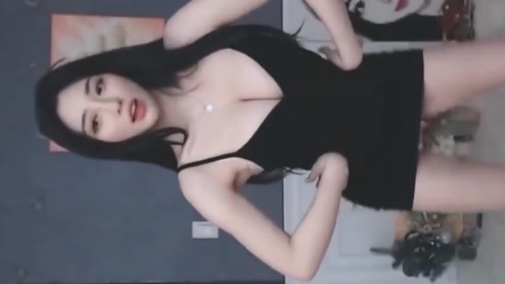 Watch Moto Dance – Bouncing Boobs by Korean BJ Jeehyeoun