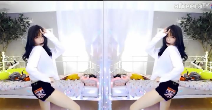 Watch Motor Shake – Korean BJ Hwayang Live Show