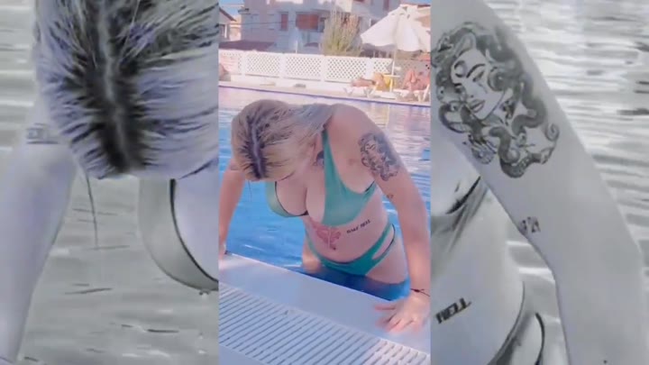 Watch TikTok fans go wild for sexy video