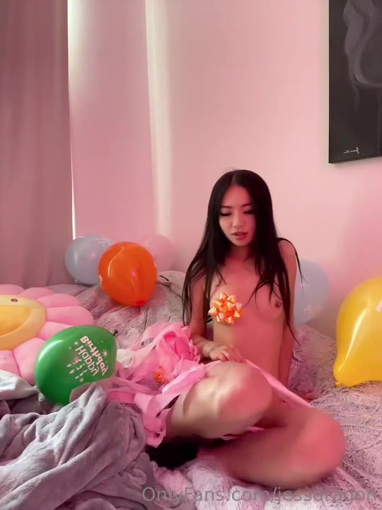 Watch Zoey Dragon’s Sensual Leaked Nudes