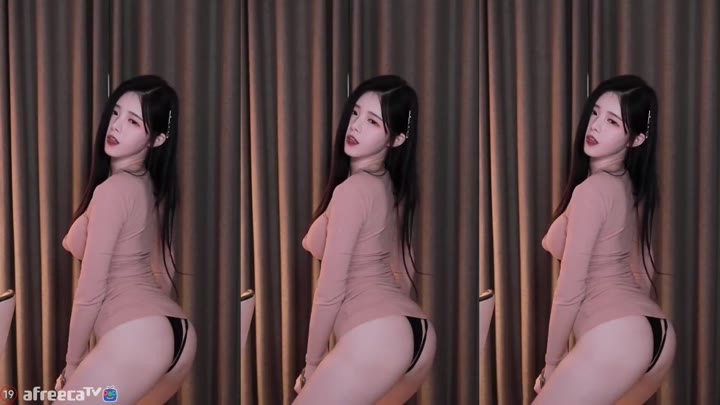 Watch Korean BJ Ham JJing dances sexily