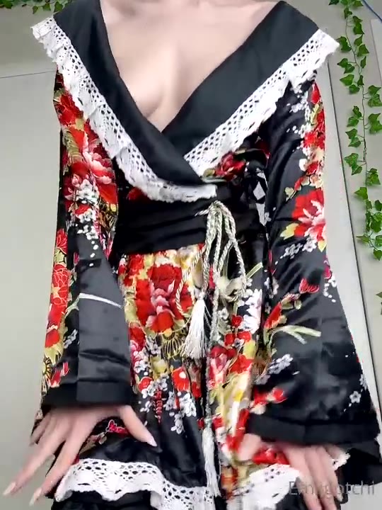 Watch Emiigotchi’s Teasing Video Leaked Online