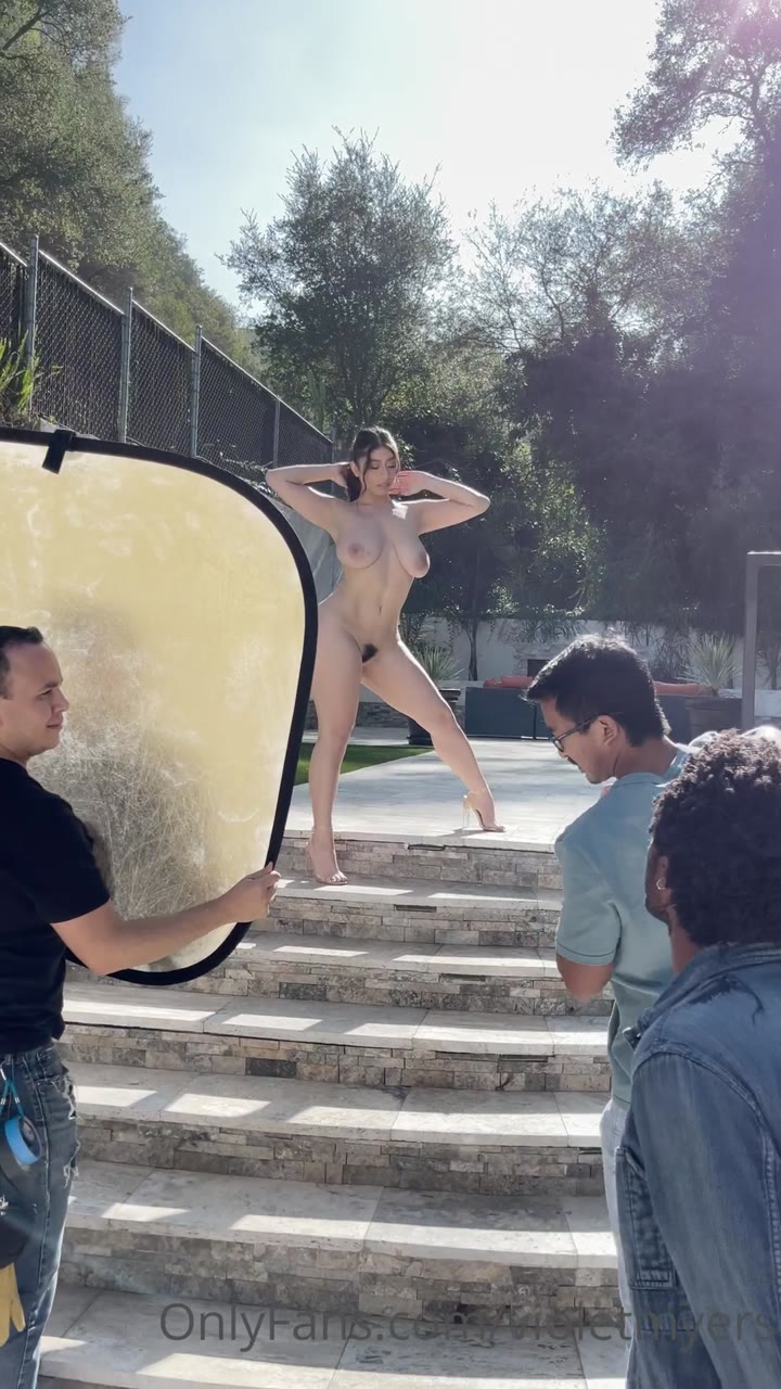 Watch Violet Myers Onlyfans Leaked Video 7