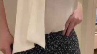 Mayamartinni Teases with Seductive TT Dance