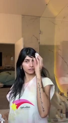Watch Mia Khalifa – 20min Bare Titty