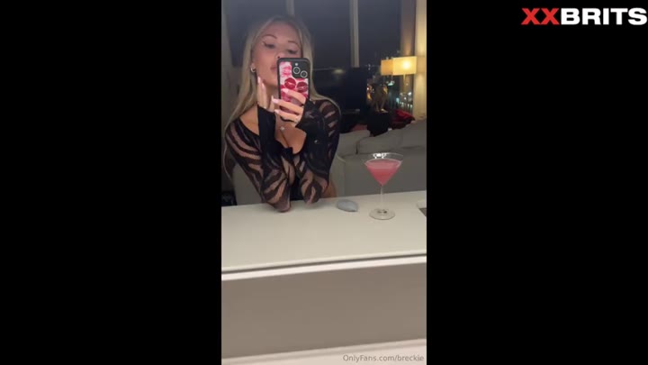 Watch Breckie Hill $122 Close-Up Selfie PPV Video Leaked