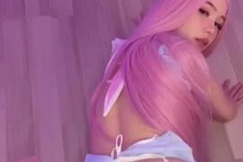 Kaizokouni Masturbates With A Dildo Doggy Style