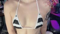 Watch Chlover Cosplays As Frieren And Masturbates