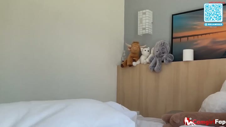 Watch ellamirax Chaturbate Nude Strip Tease Teen
