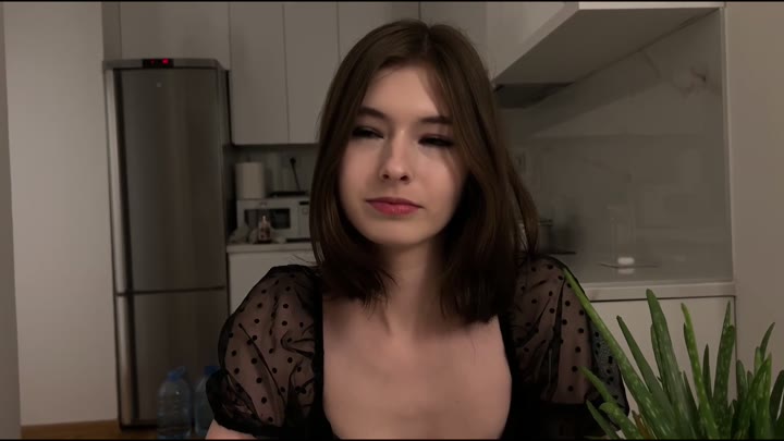 Watch Cutie Kim Receives Cum Into Her Pussy After Condom Breaks