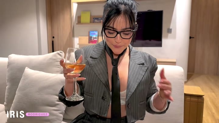 Watch Iris Rodriguez OnlyFans Leaked – Gets Banged By Her Boss