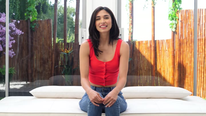 Watch ReinaRaexxx OnlyFans Leaked – Gets Fucked By The Interviewer