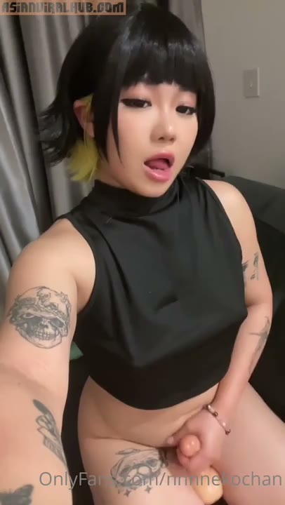 Watch nnnnekochan Horny Asian Doing Handjob On Dildo Video