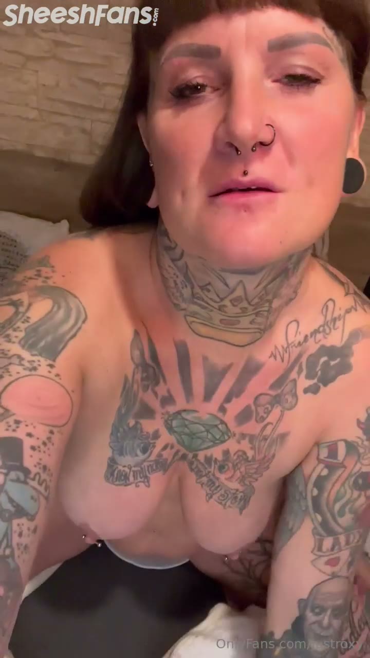 Watch Justroxy Rides Dildo From Front Leaked video