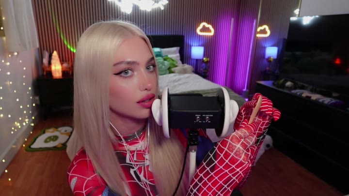 Watch ASMR Ari Baby sexy voice speaker over the microphone