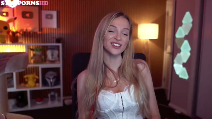 Watch Bebahan Review Boobs Hot Video