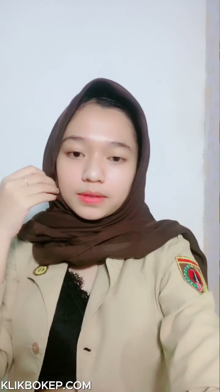 Watch Bokep Indo Live Grepe Toket Miss Tem Cosplay Pakai Seragam Pramuka