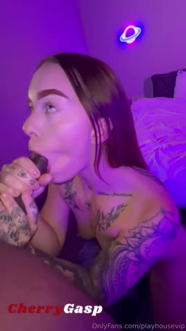 Watch TheLatBarbie Receives Deep Penetration From Her Tall Lover