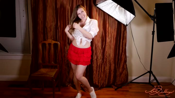 Watch Xev Bellringer Yearbook Photo Shoot