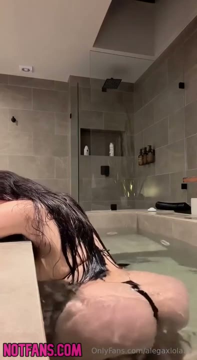 Watch Alejandra Gaxiola alegaxiola 29 Bathtub onlyfans