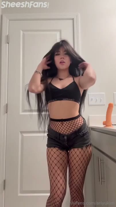 Watch Ariyukim AKA Ariwillkillu 200$ Ppv Stripping And Fucking Herself With A Toy Onlyfans