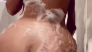 Ashleyyyreyyy – Nude shower in bath!!! Hot video Onlyfans leaked
