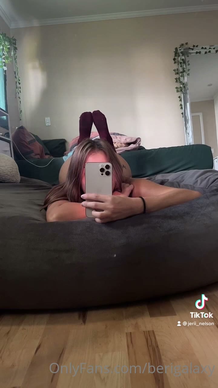 Watch Berigalaxy sexy on bed… Omg!!! New Onlyfans video leaked