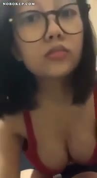 Watch Bokep Indo Abg Kacamata Cantik Pamer Body Idaman