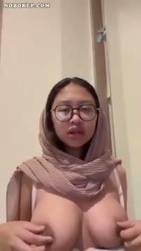 Watch Bokep Indo Hijab Kacamata Buat Video Untuk Pacar