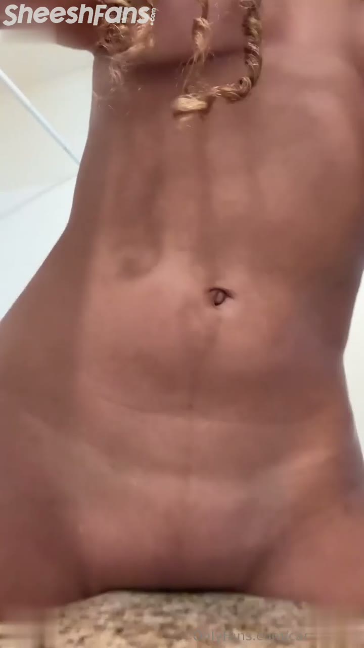 Watch Camila Elle Pleasures Herself In A Steamy Bathroom