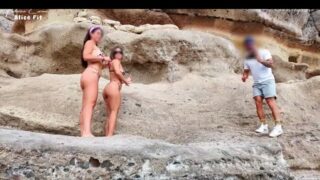 Gentlyperv Porn Onlyfans BEACH HANDJOB during my exhib trip