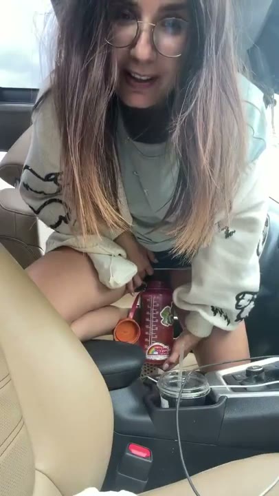 Watch Lilly Vig Fills A Bottle With Her Piss And Drinks It