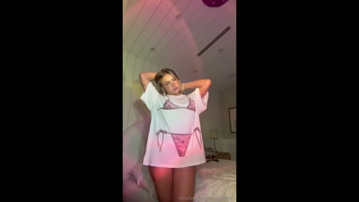 Watch Piper Rockelle Flaunts Her Curves In A Candy Bikini Set
