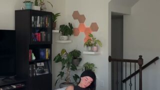 Queen Kalin Pleasures BBC With Her Feet And Pussy 32705