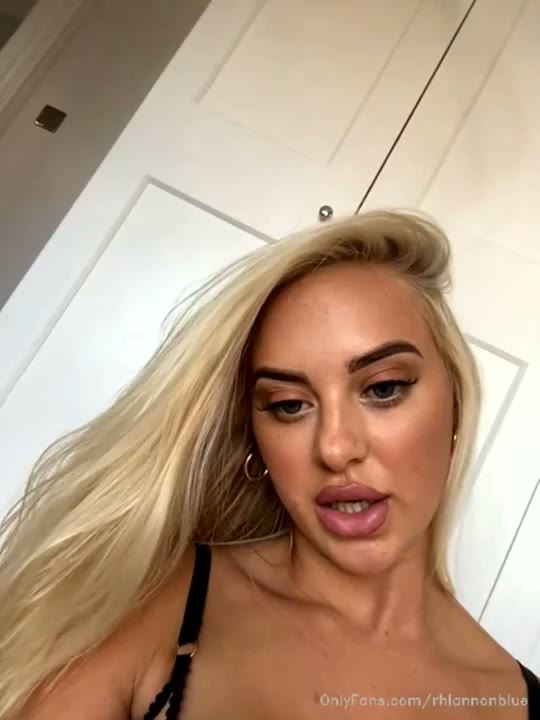 Watch Sensational voluptuous Rhiannon Blue instagram