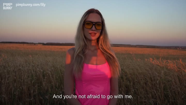 Watch The Girl Gave A Blowjob Right Out In The Field