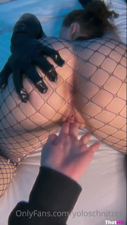 Watch Yololary Fingering Fuck with BF so Hot – Onlyfans Sextape