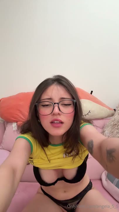 Watch Angela 5 5 Fingers Her Tight Pussy On The Couch