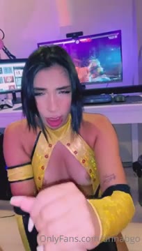 Watch AnnaBgo Have Sex With Her Boyfriend While He Playing A Game