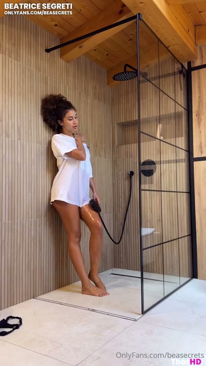 Watch Beatrice Segreti Showering in the Bathroom OnlyFans