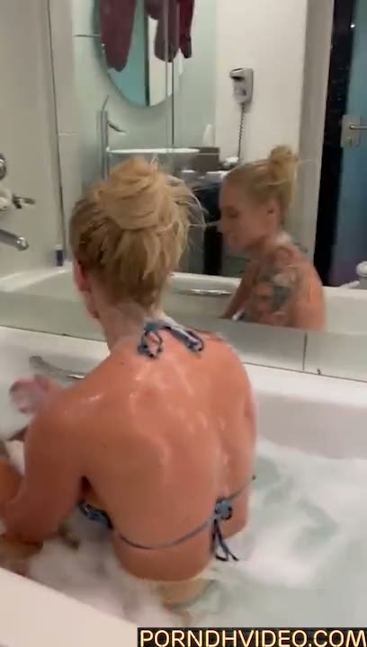 Watch Blonde BomberEbanie Bridges – Nude shower in bath!!! So hot
