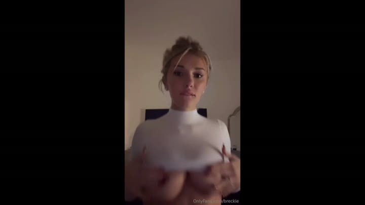 Watch Breckie Hill Boob Play Nipple Teasing Videos Leaked