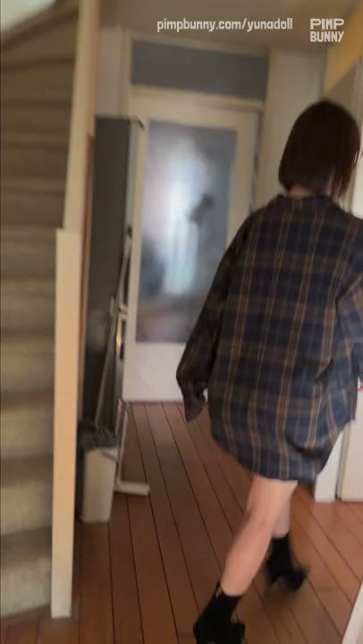 Watch Cute Girl Invites Her Neighbor For Lunch And Serves Her Pussy Instead