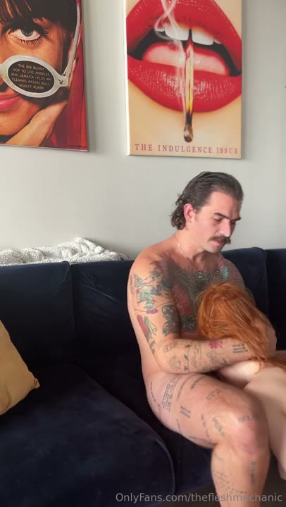 Watch Delilah Daughtley Gets Banged By Thefleshmechanic On The Sofa