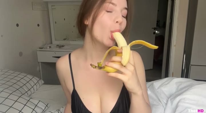 Watch Devdaria Cleavage Blowjob NSFW